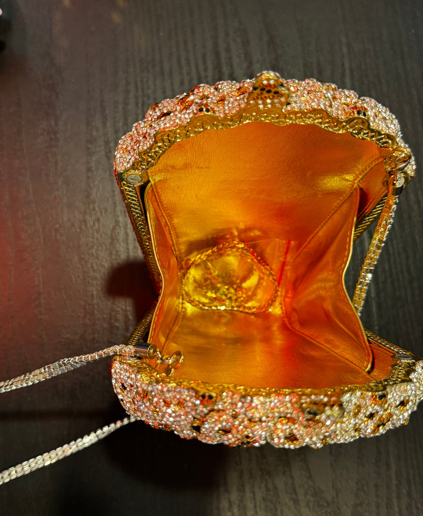 Popcorn crystal clutch