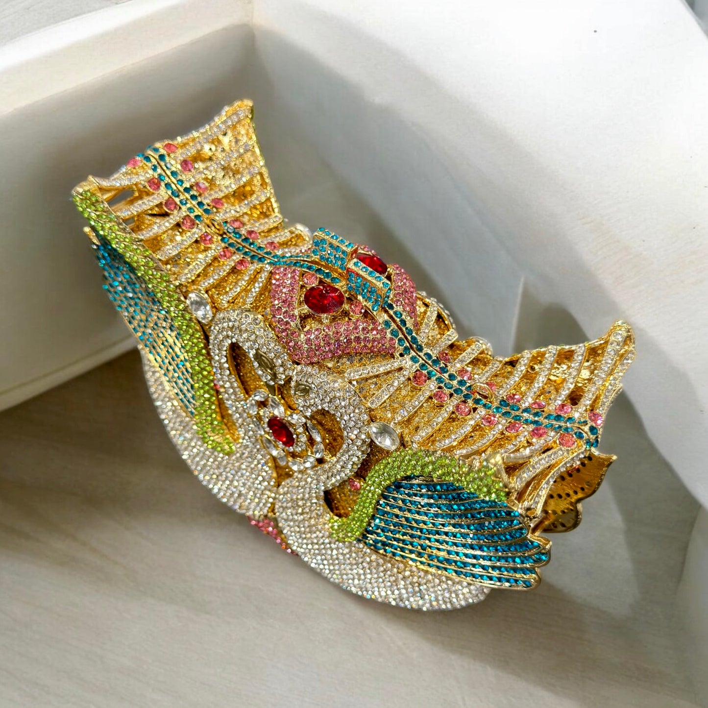 Swans evening clutch