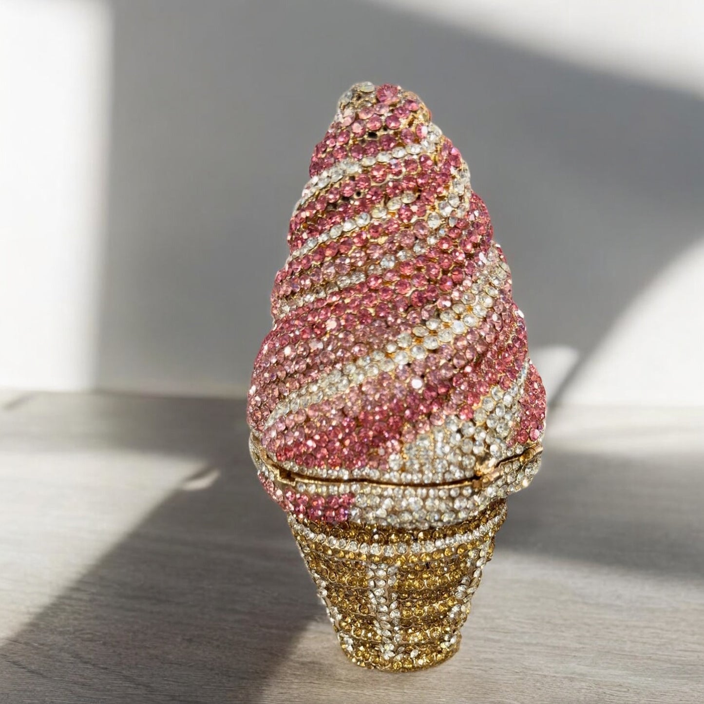 Ice cream cone clutch
